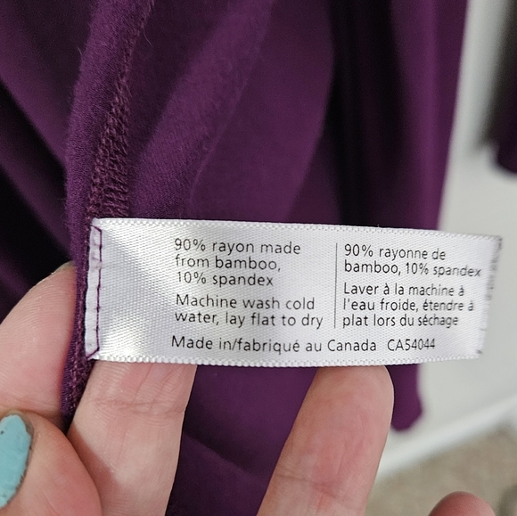 🇨🇦Miik sz.S bamboo open purple sweater. Canadian made. - Picture 6 of 7